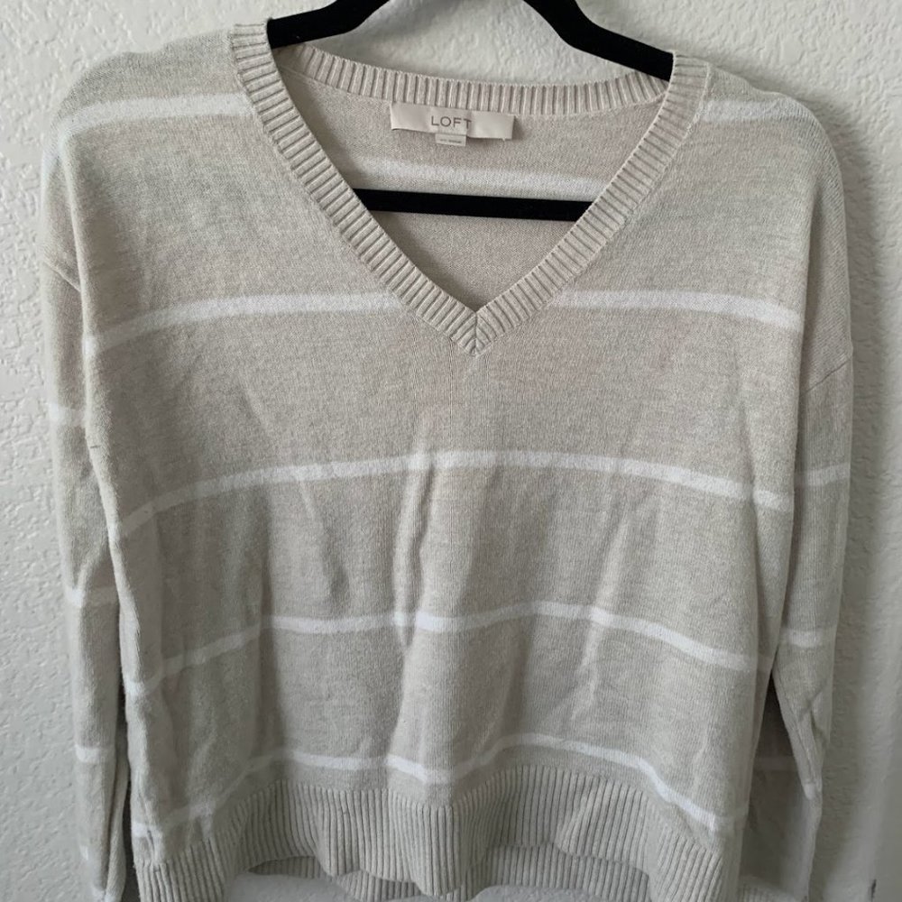 loft v neck sweater